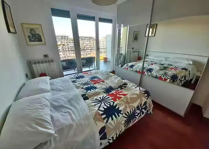 Santa Giulia Bright Two-room With 2 Terraces ميلان